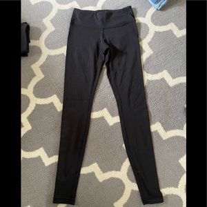 lululemon black low rise leggings size 4